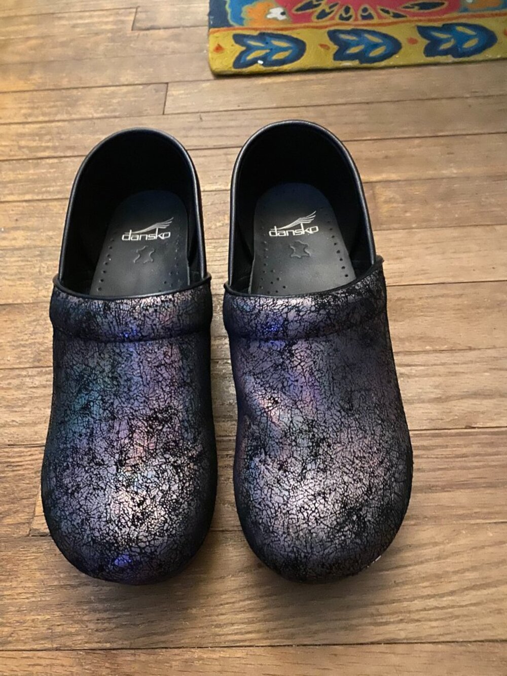 DANSKO Metallic Pewter Crackle Finish Professional Clogs - Sz 40 US 9.5-10